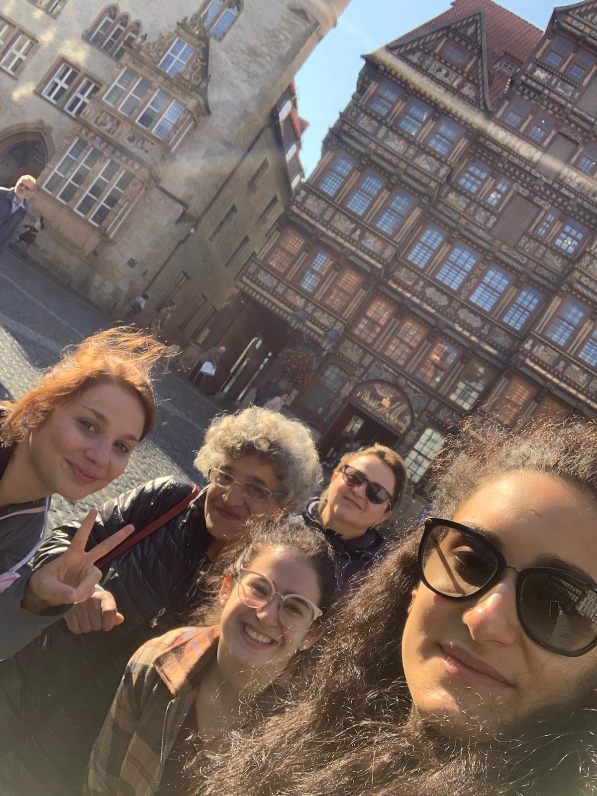 On a warm autumn afternoon, when the dry leaves fall from the trees and are kissed by sweet warmth, two new Italian midwives, Carolina and Benedetta, have landed at Hamburg airport...